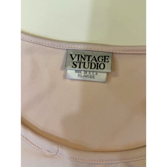 Vintage Studio Pink Stretch Shirt XL Women’s Fitted Crew Short Sleeve USA Made - Picture 2 of 3